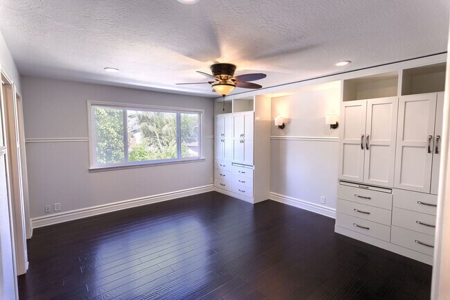 Building Photo - Stunning Almaden Valley 4-Bedroom Home