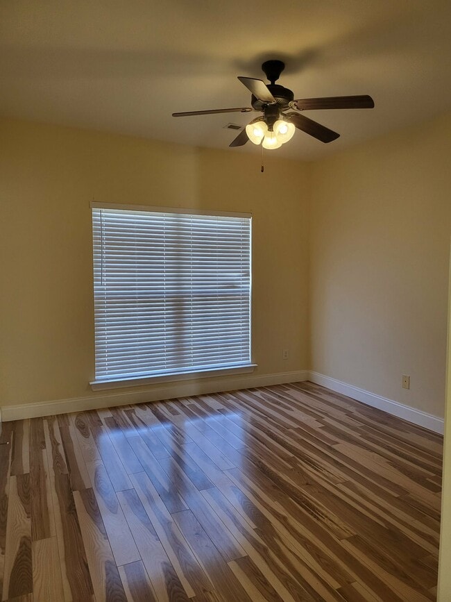 Building Photo - 316 Rowlette Cir