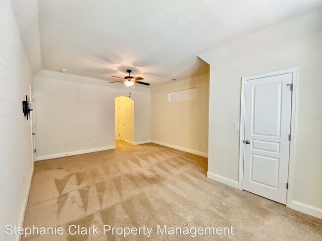 Building Photo - 4 br, 3.5 bath House - 5452 Carbon Court
