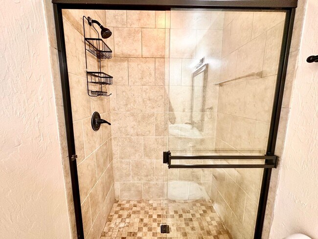 Building Photo - Spacious 4 Bed in Deer Creek - Move in Deposit-Free!(If Qualified)