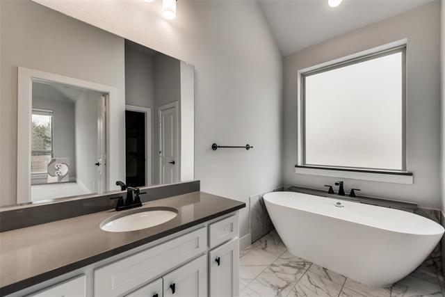 Building Photo - 921 Baybrook Ln