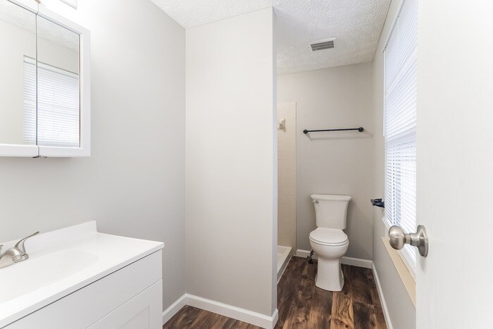 Building Photo - 3316 Timber Oak Dr