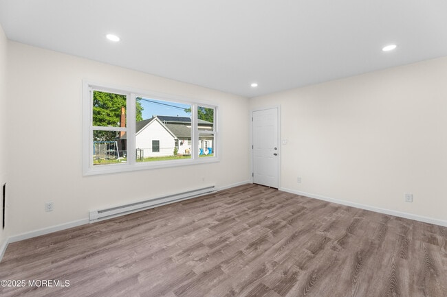 Building Photo - 9 Beacon Terrace