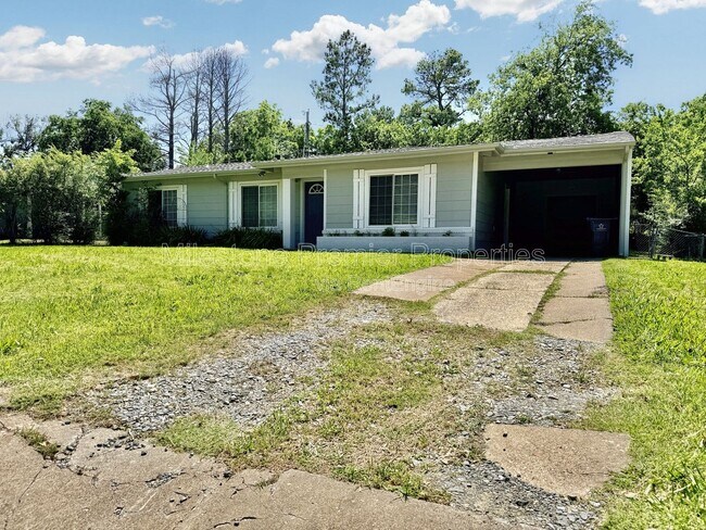 Building Photo - 101 Twining Dr