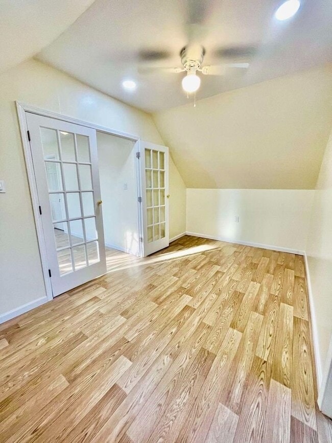 Building Photo - 2621 Edwin St