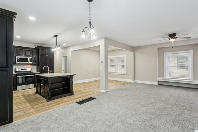 Building Photo - Beautifully Renovated 3 Bedroom, 2 Bath Home