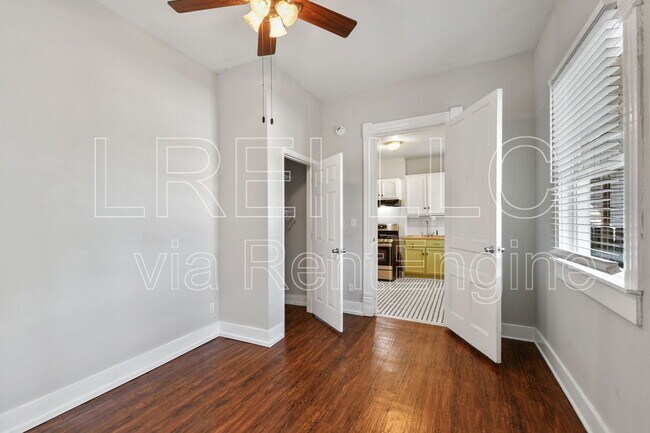 Building Photo - 1347 S Floyd St