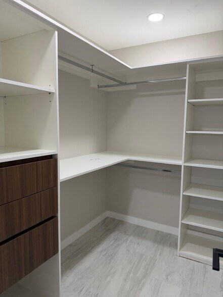 Building Photo - 2224 Corales St