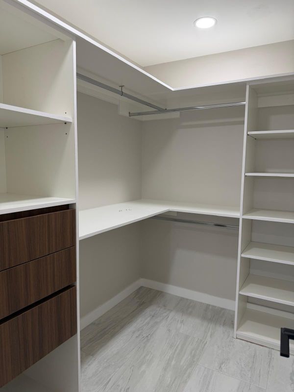 Building Photo - 2222 Corales St