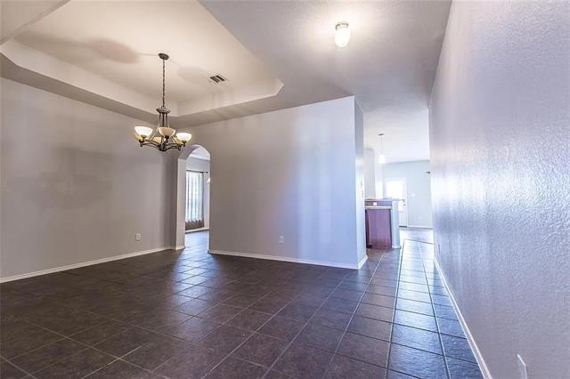 Building Photo - 9779 Old Field Dr