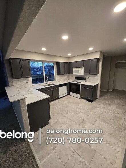 Building Photo - 4304 Sable St