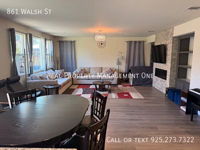 Building Photo - 861 Walsh St