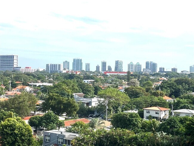 Building Photo - 3590 Coral Wy