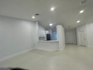 Building Photo - 1630 Zenith Way
