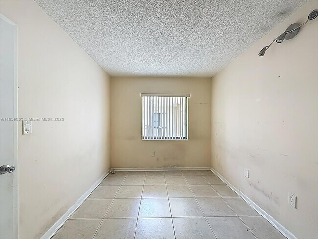 Building Photo - 8420 SW 133rd Avenue Rd