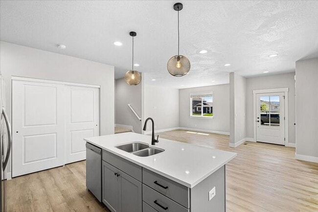 Building Photo - Experience Spacious Luxury: 4 Bedroom, 3 Bath Two-Story Rental Home Awaits