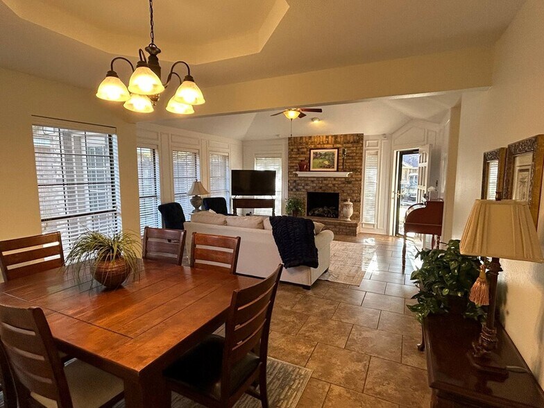 Building Photo - 33 Cibola Ct