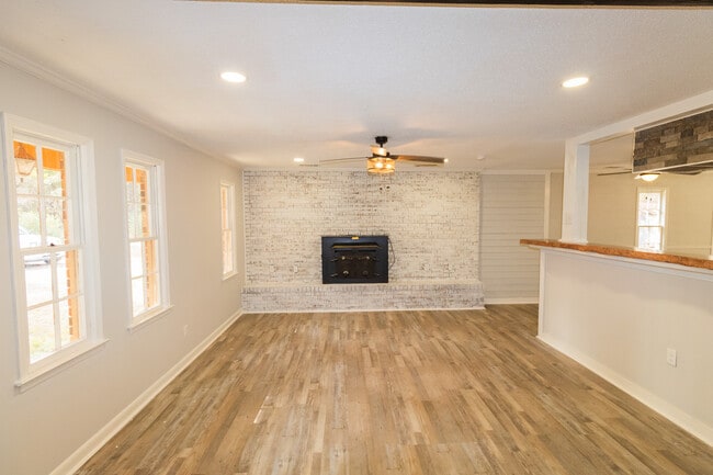 Building Photo - 6513 Rocky Ford Rd