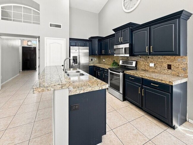 Building Photo - 4 Bedroom Home in the Heart of Ahwatukee for Rent