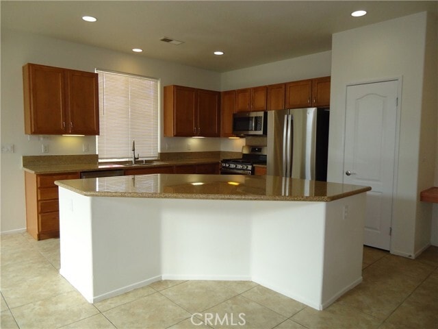 Building Photo - 65439 Via Del Sol