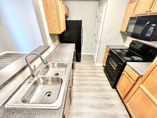 Building Photo - Very Spacious Townhome in West Olathe-Coming SOON!!