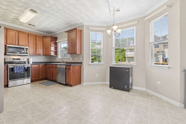 Building Photo - 8183 Gentil Ct