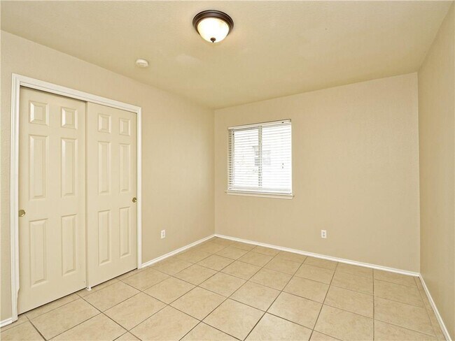 Building Photo - 1503 Big Bend Dr