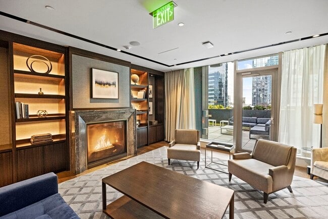Building Photo - 133 Seaport Blvd