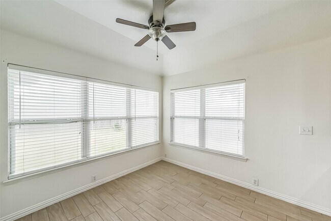 Building Photo - 2122 Louetta Spring Dr