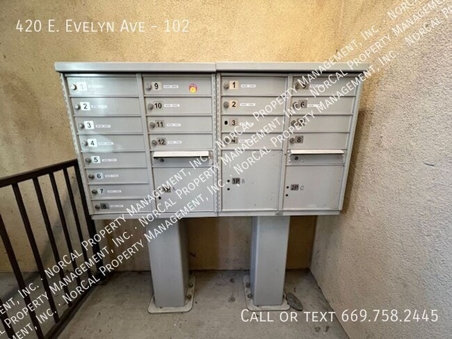 Building Photo - 420 E Evelyn Ave