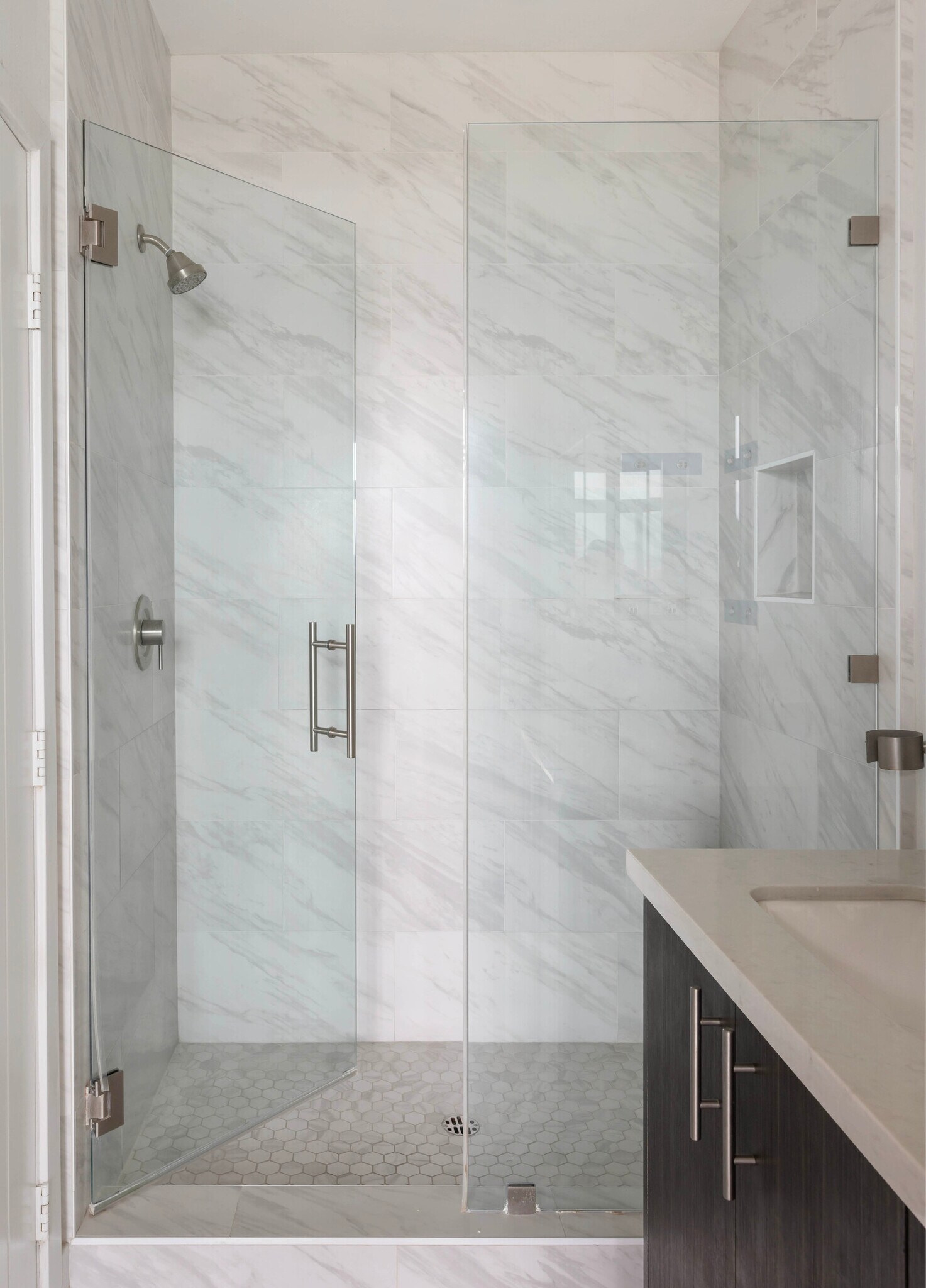 Building Photo - 2753 Waverly Dr