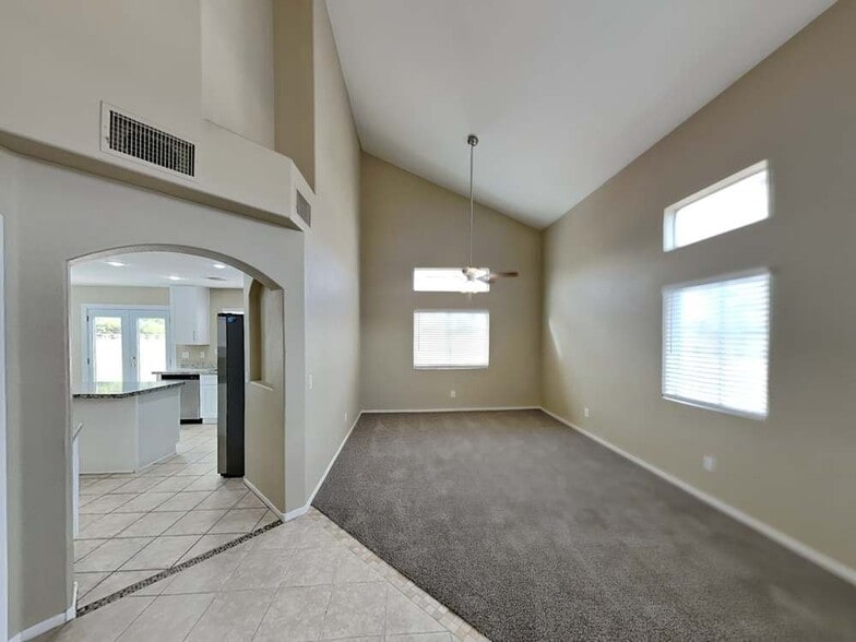 Building Photo - 3122 S Penrose Ct