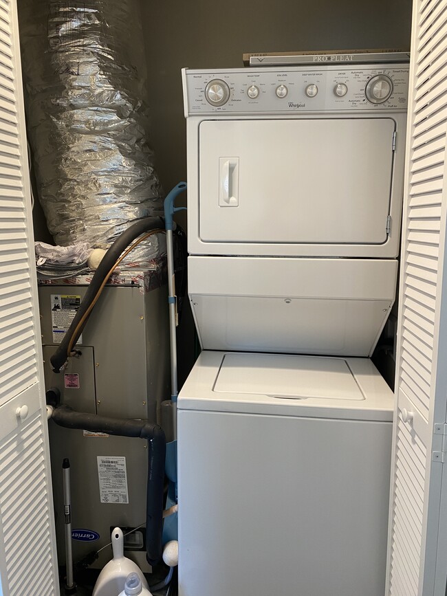 Stackable washer and dryer included - 604 1/2 Ward Avenue N.E.