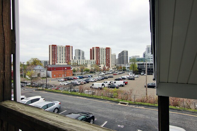 Building Photo - 256 Washington Blvd