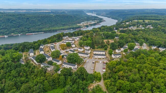 Building Photo - Available in June! 4-Bedroom Townhouse in Scenic Hills Homes - Midland, PA