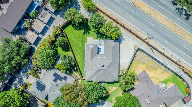 Building Photo - 10014 Bridgegate Cir