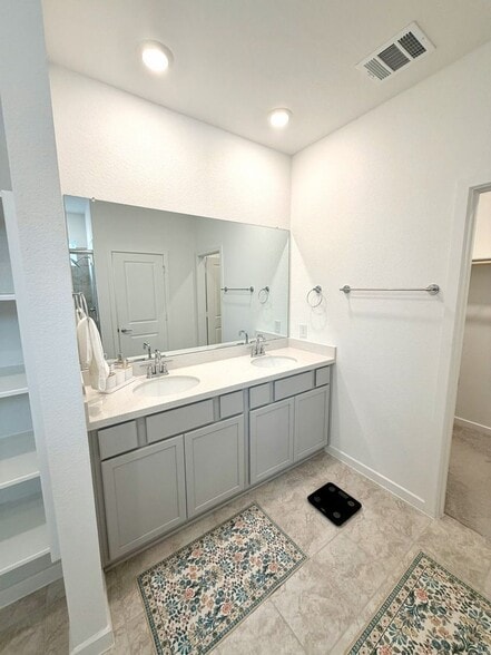 Building Photo - 7558 Magnolia Orchid Ln