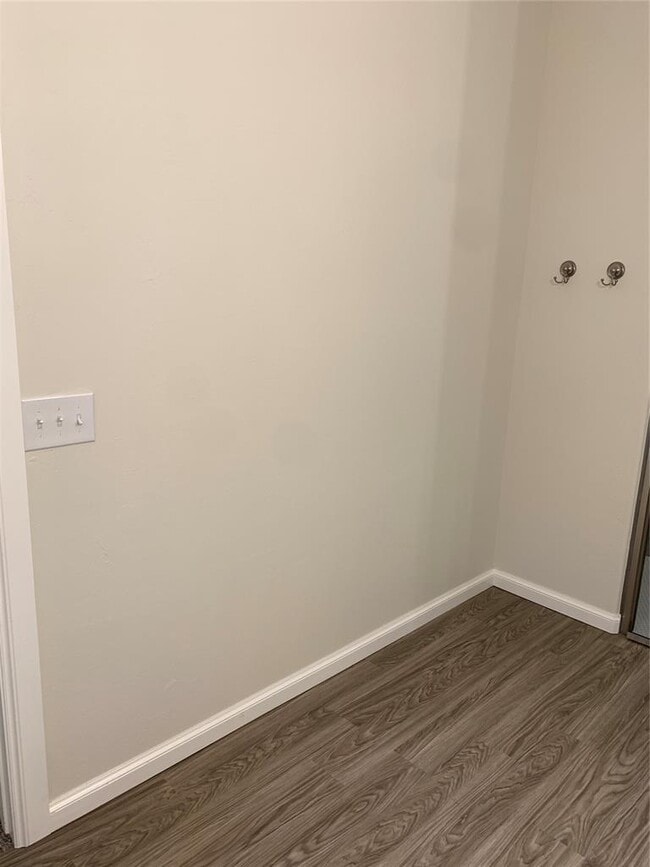 Building Photo - 3341 Enclave Pl