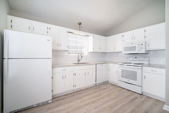 Building Photo - 2840 Pebblebrook Ct
