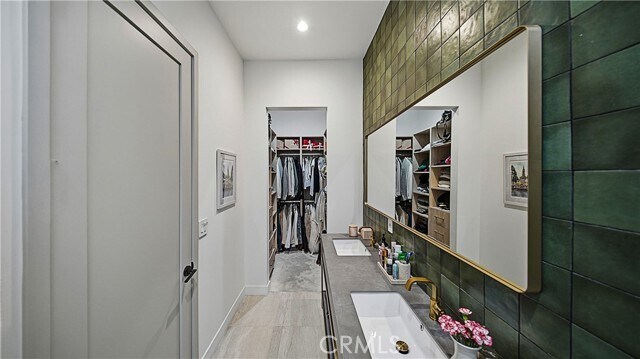 Building Photo - 8840 Ashcroft Ave