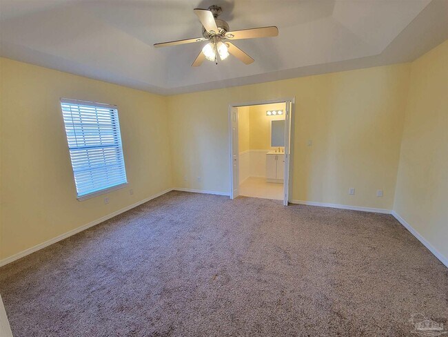 Building Photo - 1306 Pine Hill Cir
