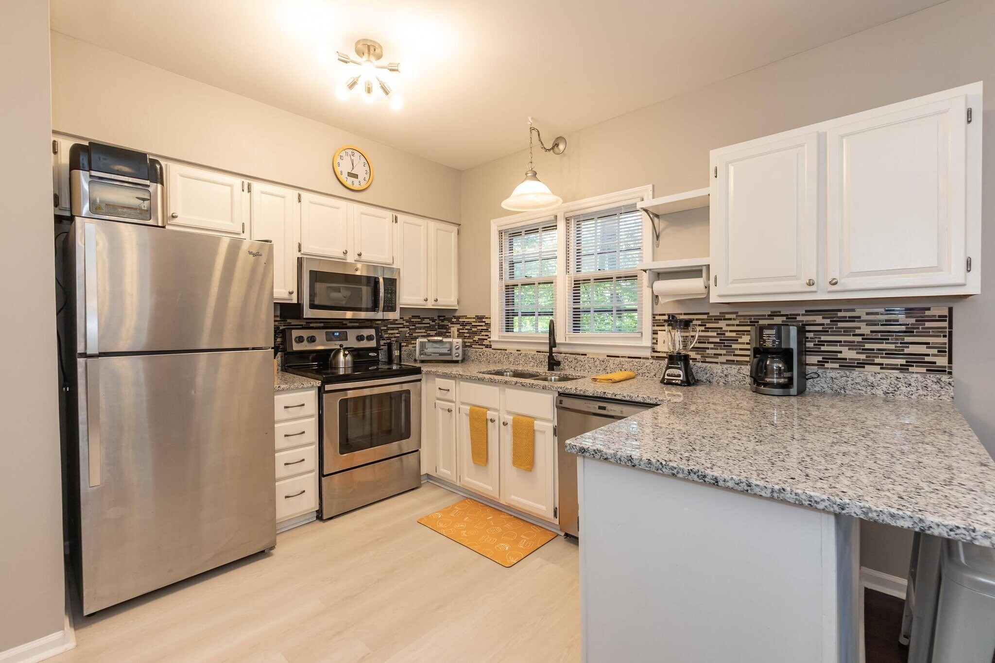 Building Photo - 6107 Highcastle Ct