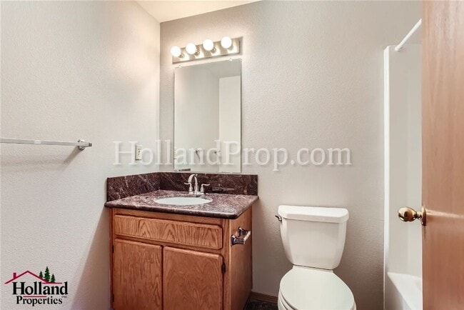 Building Photo - Gorgeous & Spacious Home 4 beds 3 bath!!!