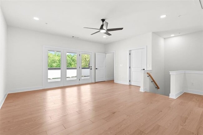 Building Photo - 2040 Juliette Ave