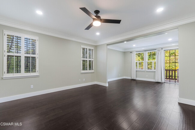 Building Photo - 504 Rustic Hills Dr