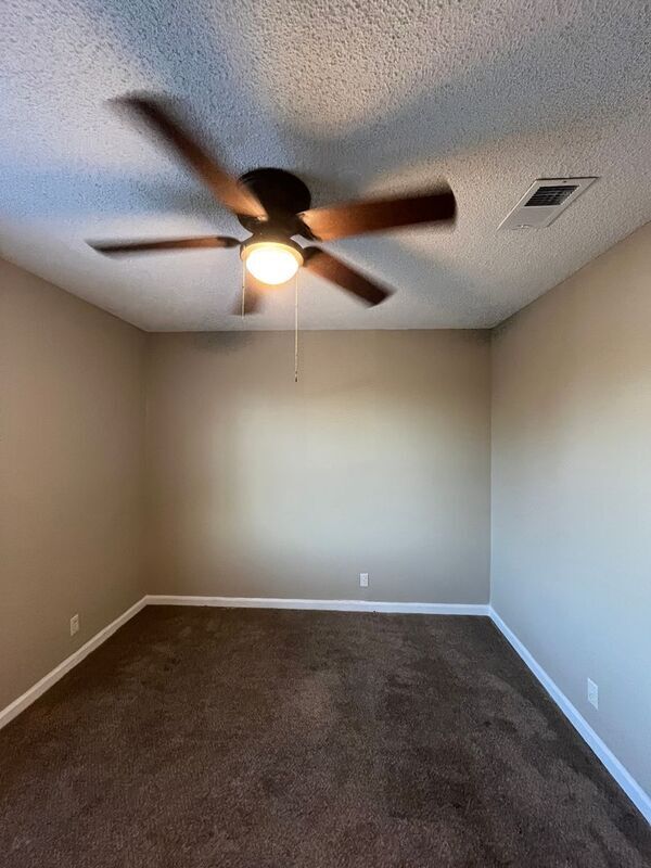 Building Photo - 2542 Highland Trace Dr