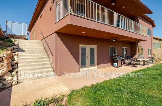 Building Photo - 1593 E Scenic Sunrise Dr