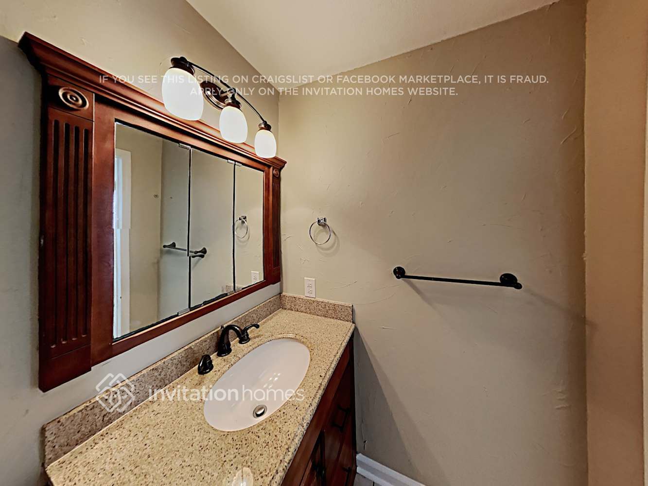 Building Photo - 2636 Allyn Way NW