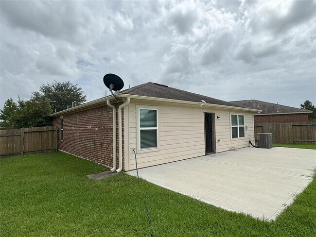 Building Photo - 22502 Guncotton Ave