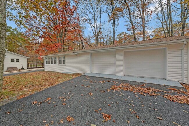 Building Photo - 752 Toll Rd